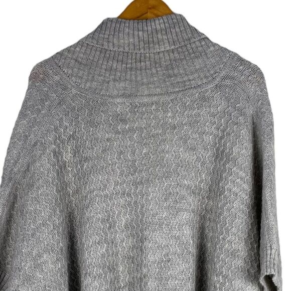 Bianca B Alpaca Mohair‎ Wool Blend Grey Cable Knit Poncho Size S/M NEW - Picture 8 of 13
